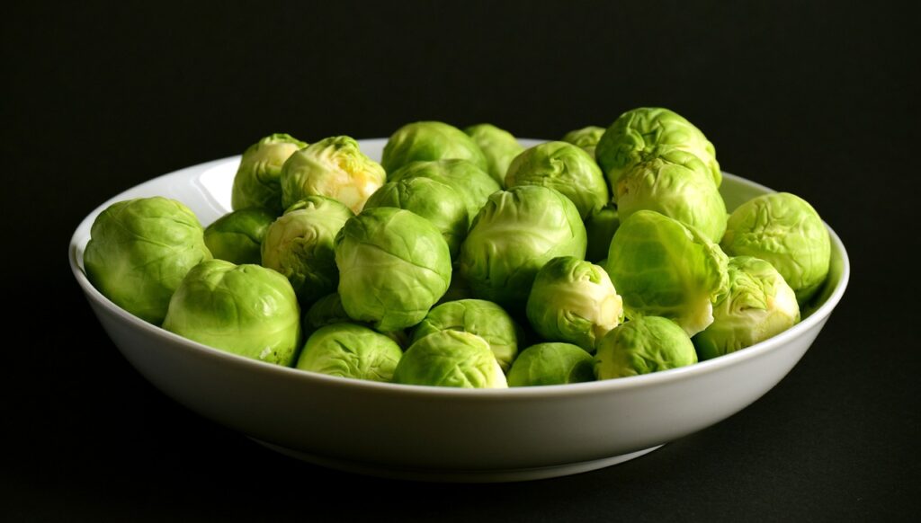 Image of a bowl of brussels sprouts.