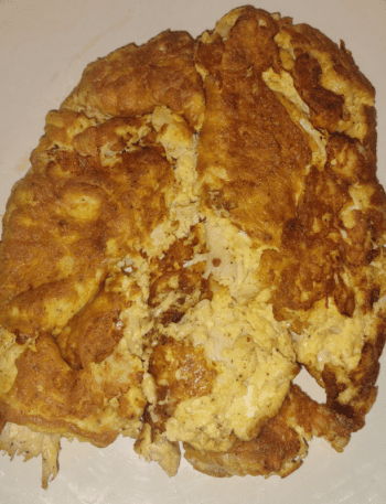 Cheesy chicken omelette