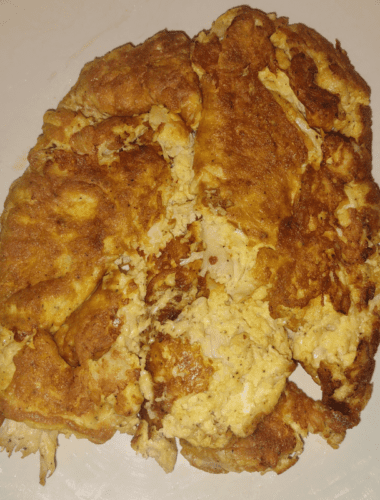 Cheesy chicken omelette