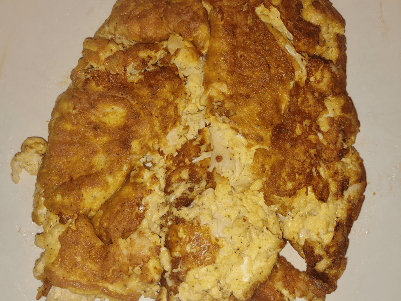 Cheesy chicken omelette